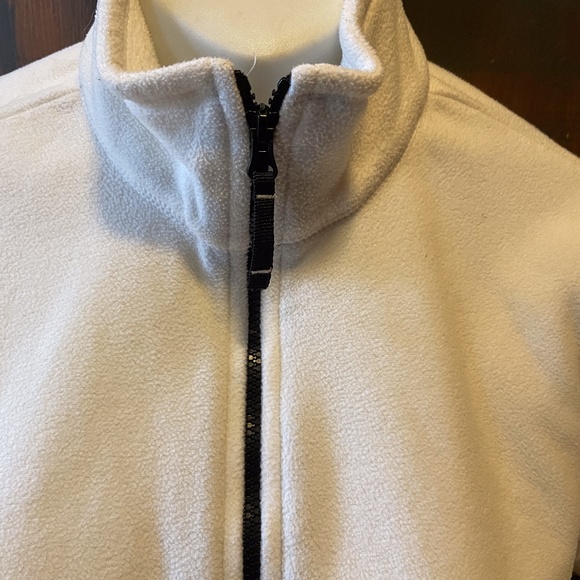 Lands End Fleese half zipper Pullover - Picture 3 of 4